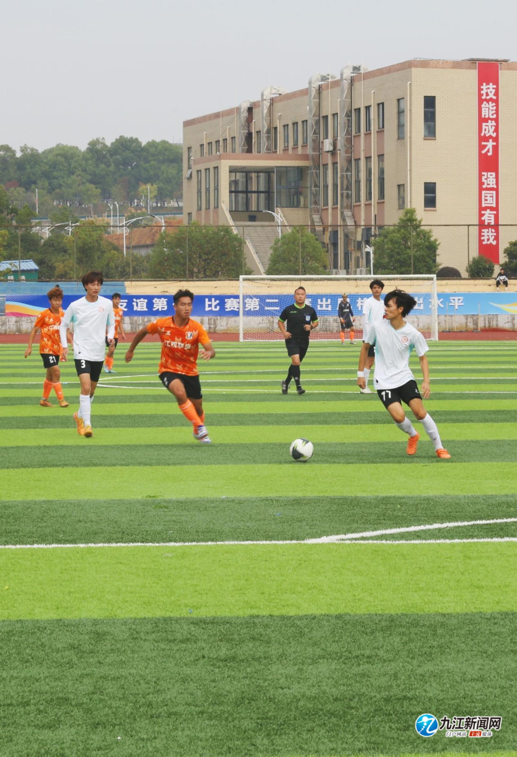 门机会且均 门机会且均