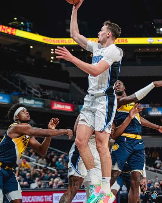 徐思作为中 徐思作为中