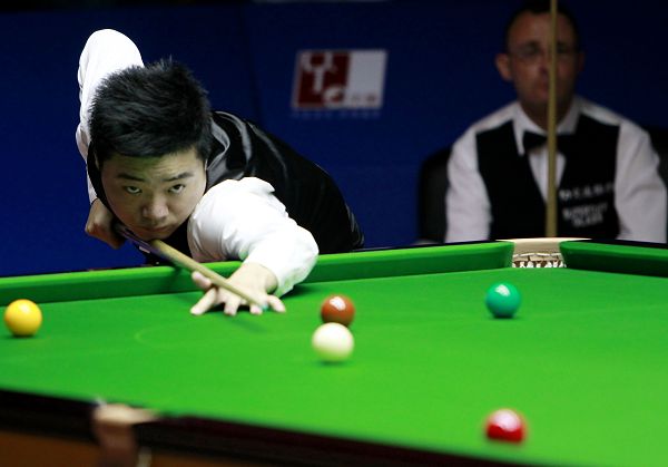 全国室内田径大奖赛南京站巩立姣、吴艳妮等夺冠.