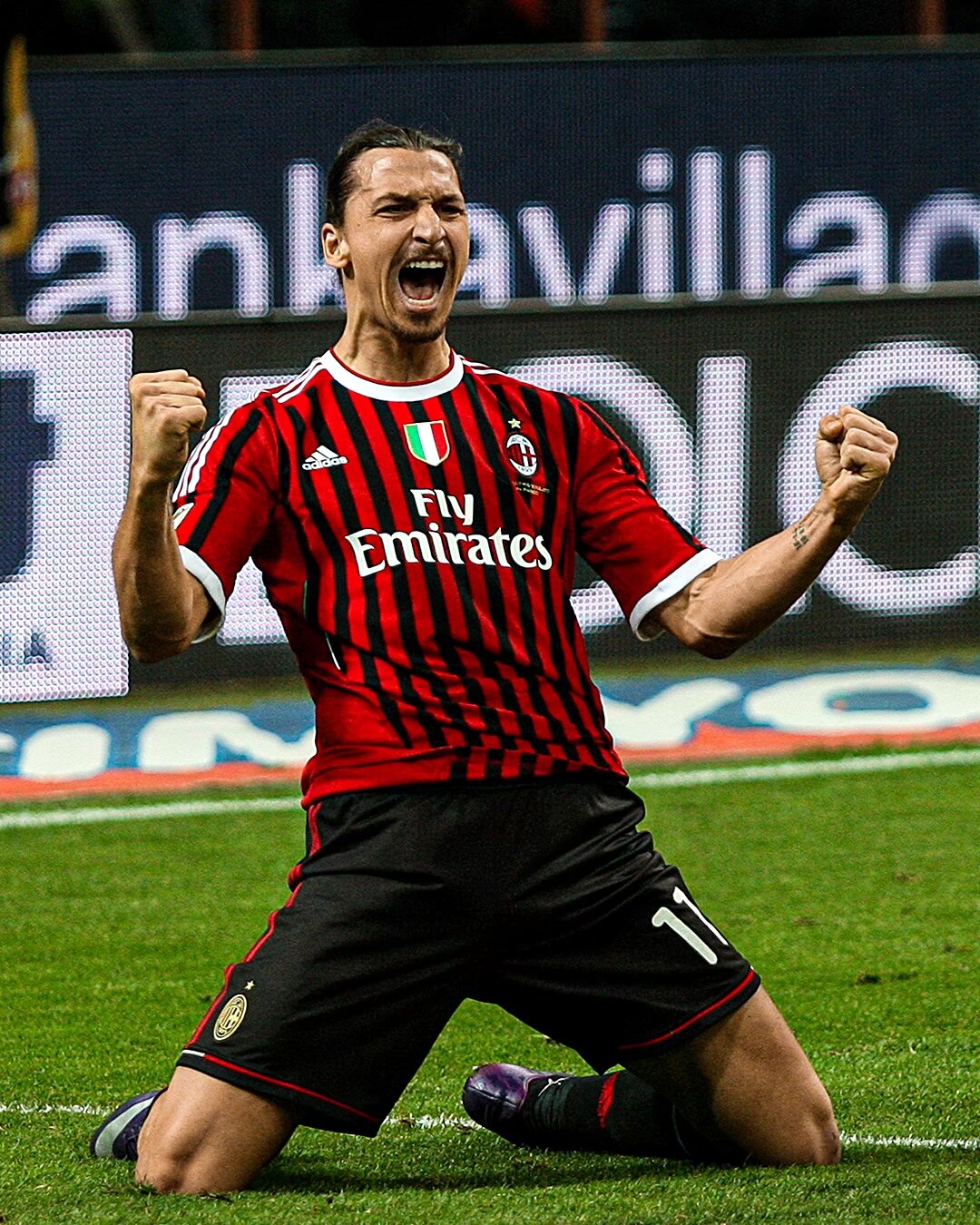 决定首次主 决定首次主